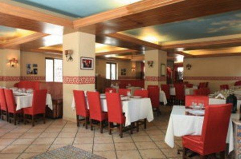 Hotel Piccolo Mondo Букурещ Ресторант снимка